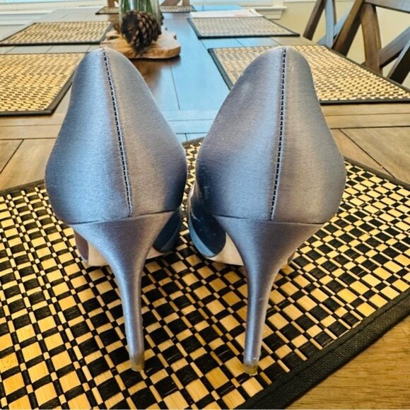 Badgley Mischka Desi Peep Toe Pump Heels Blue Haze Size 6 – Old Hollywood Glam - Picture 10 of 14